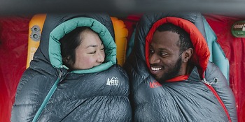 Hướng dẫn chọn túi ngủ đi cắm trại